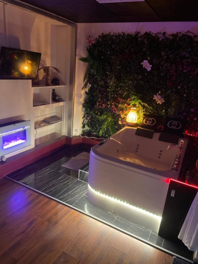 Ferienwohnung Jacuzzi 9Em Paris Exterior foto