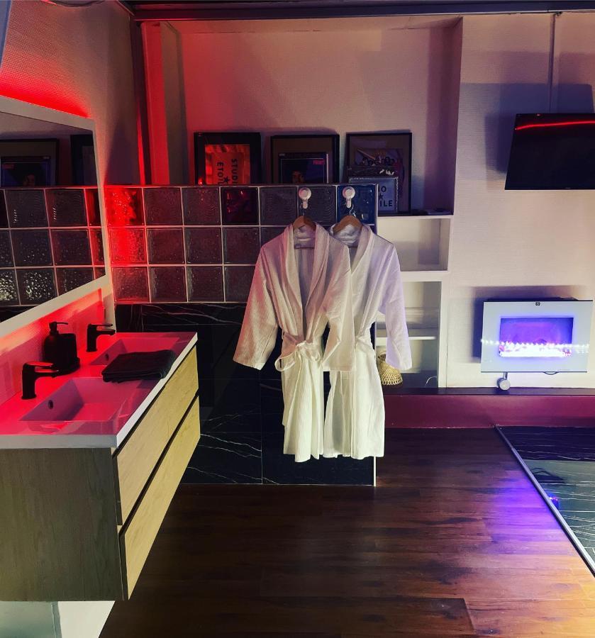 Ferienwohnung Jacuzzi 9Em Paris Exterior foto