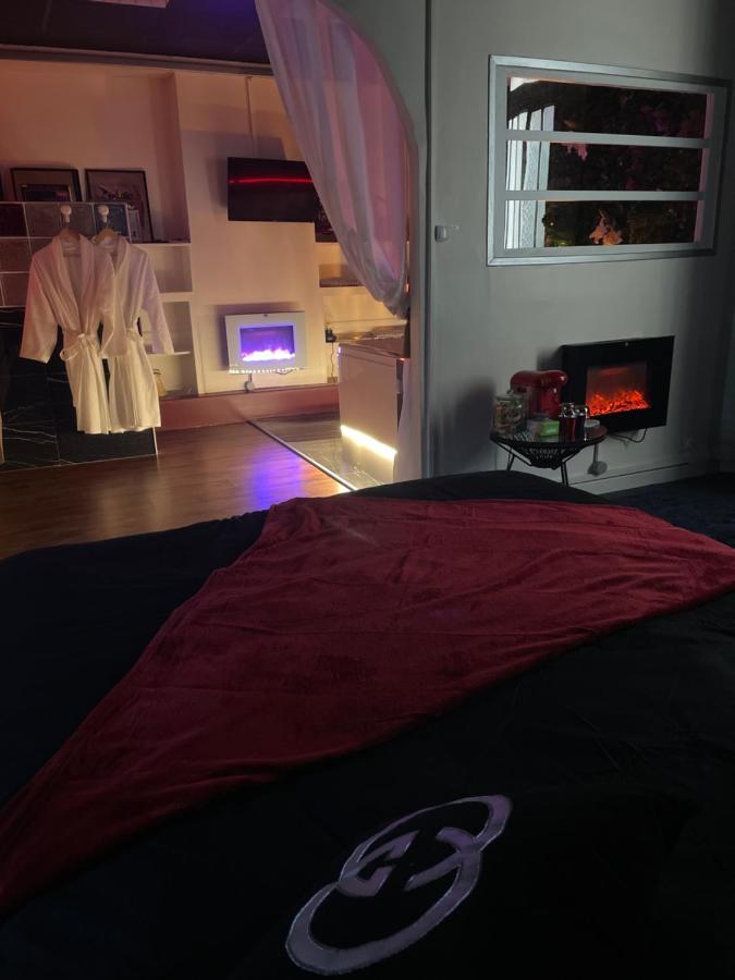 Ferienwohnung Jacuzzi 9Em Paris Exterior foto